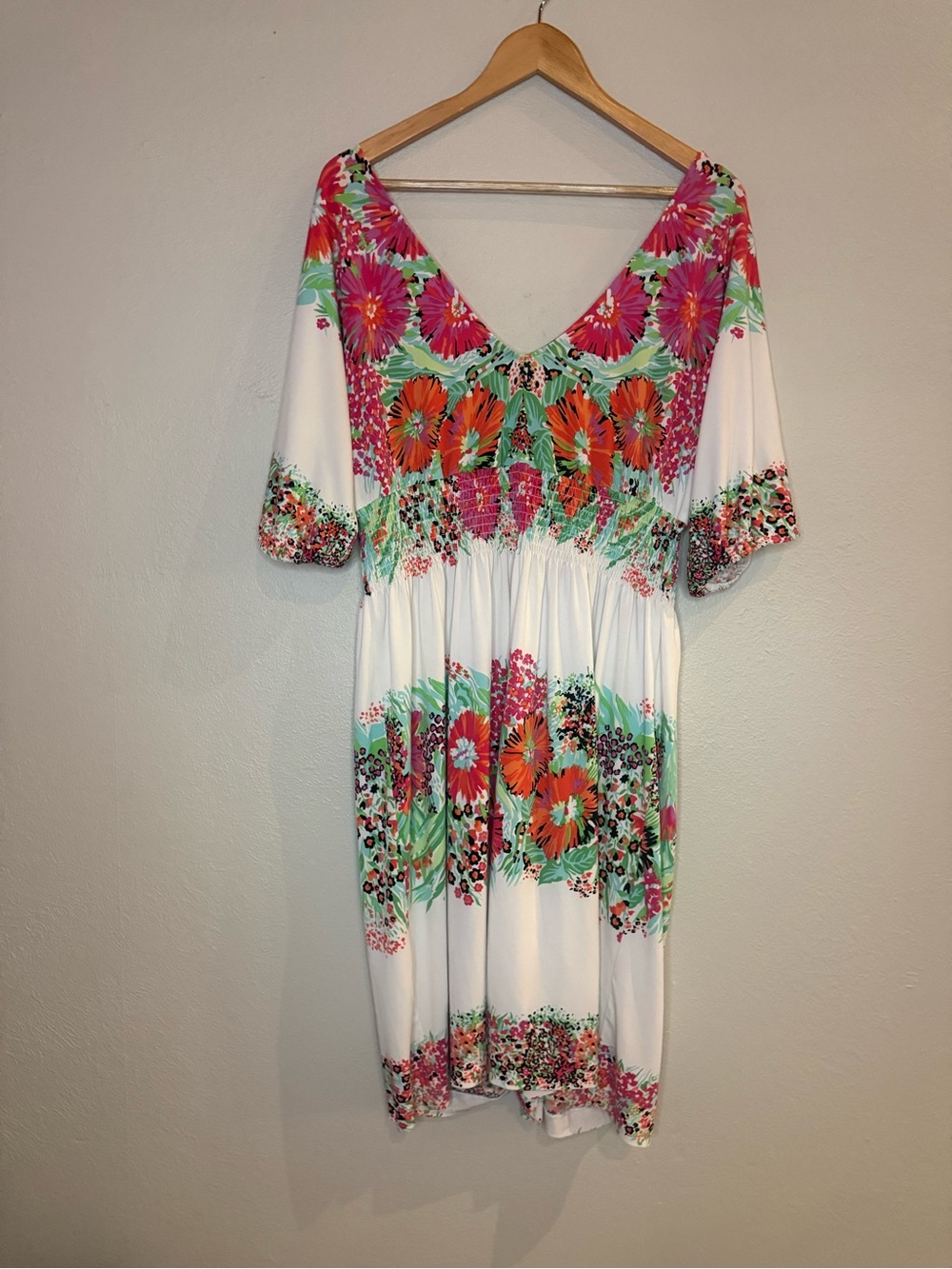 Floral V-Neck Summer Dress. White with Pink & Green Accents size 12